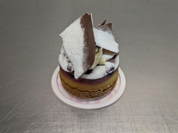 Cerise Gateau